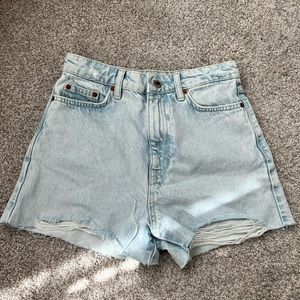 BRAND NEW Zara Shorts. Size 2